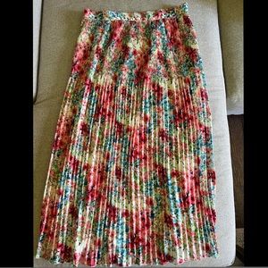 H&M Floral Print Pleated Skirt